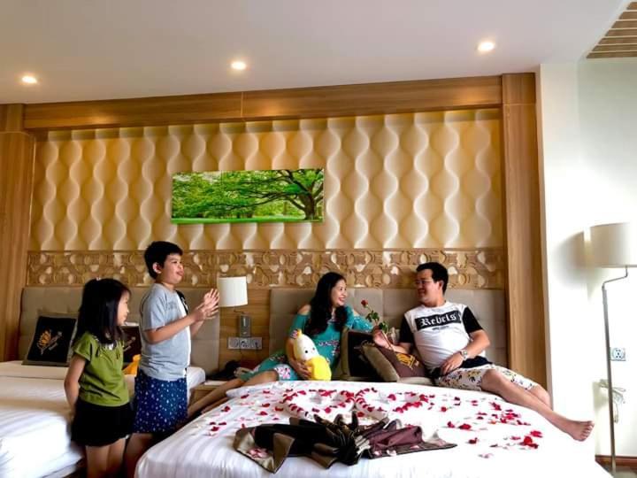 Sen Vang Luxury Hotel Nha Trang Exterior foto
